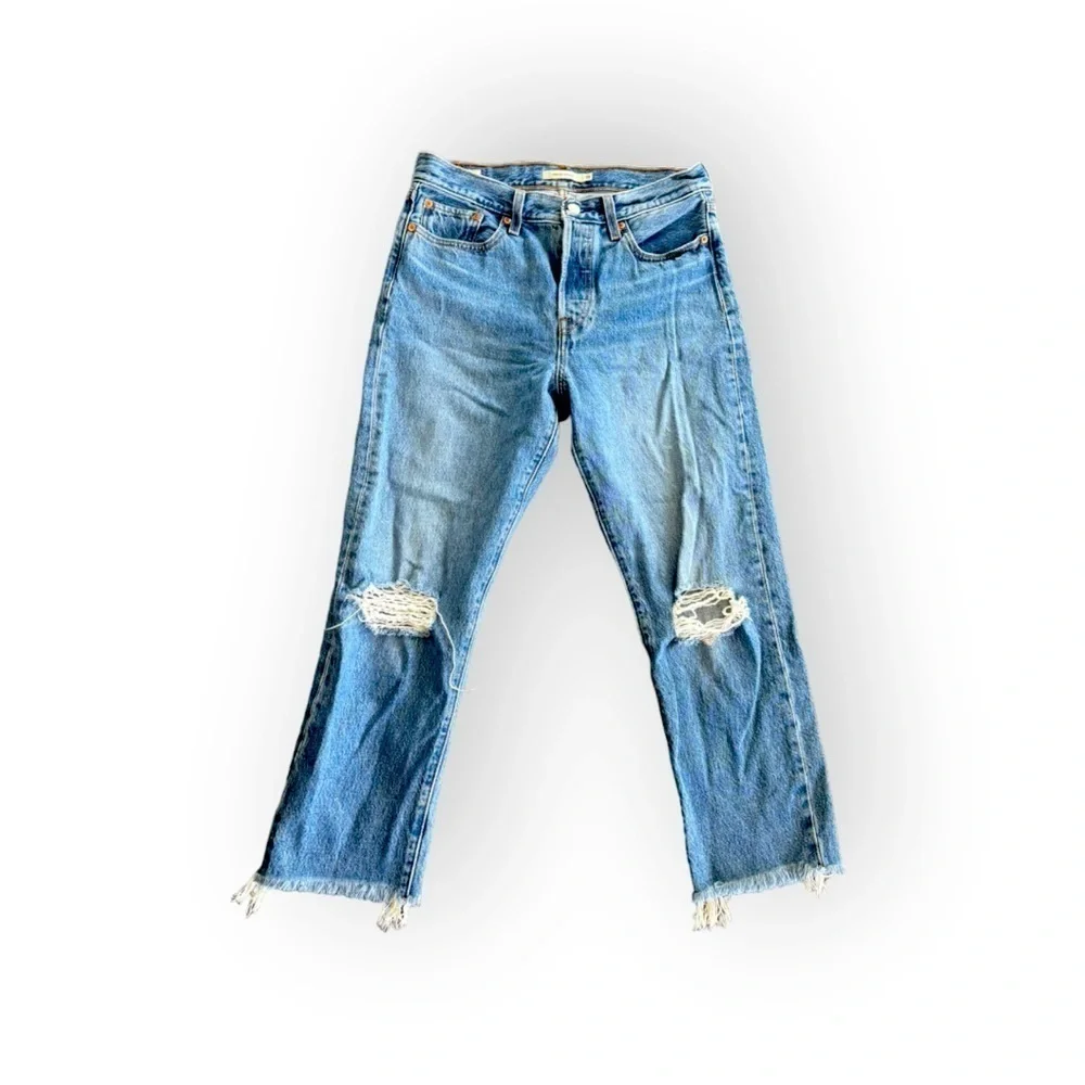 Levi's Premium Wedgie Straight Distressed Medium Wash